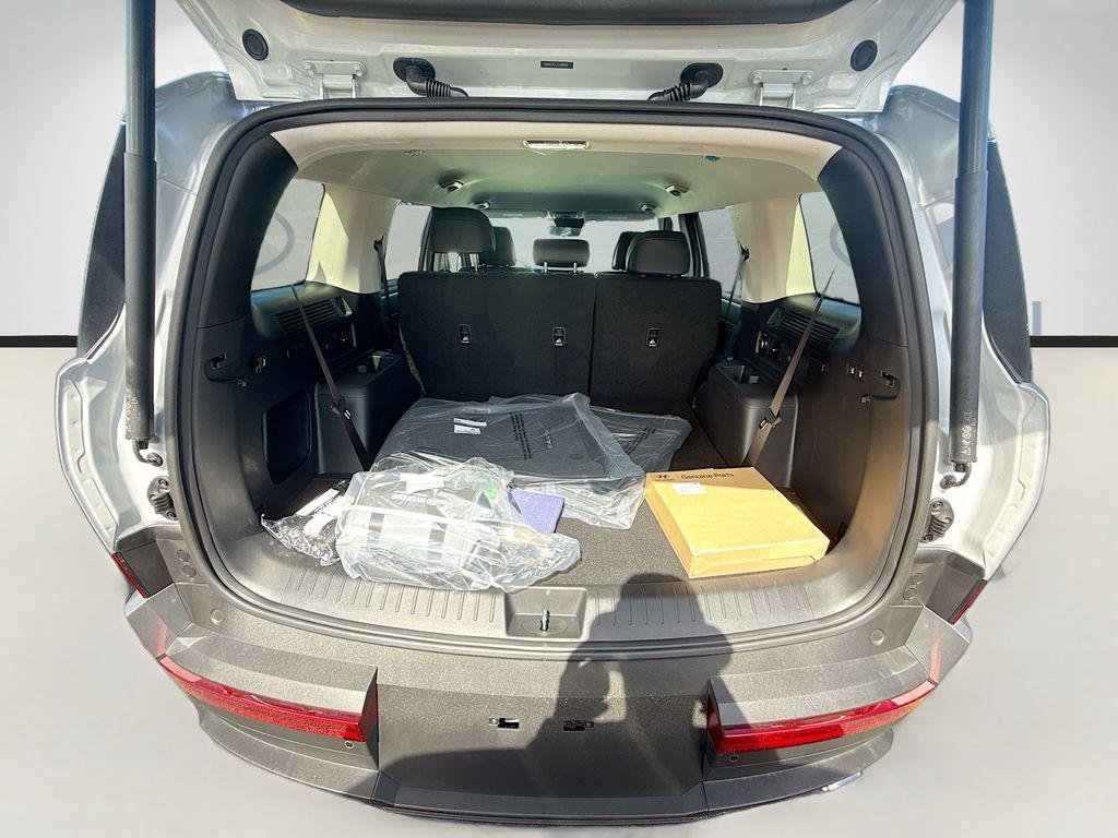 New 2026 Shimmering Silver Hyundai SEL FWD image 18