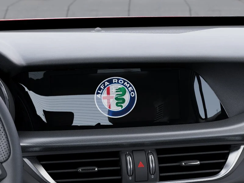 New 2025 Red Alfa Romeo Base image 45