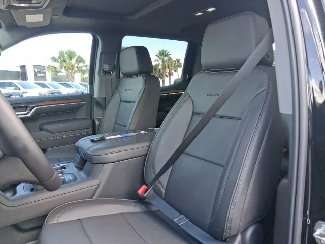 2026 GMC Sierra 1500 Denali - Photo 14