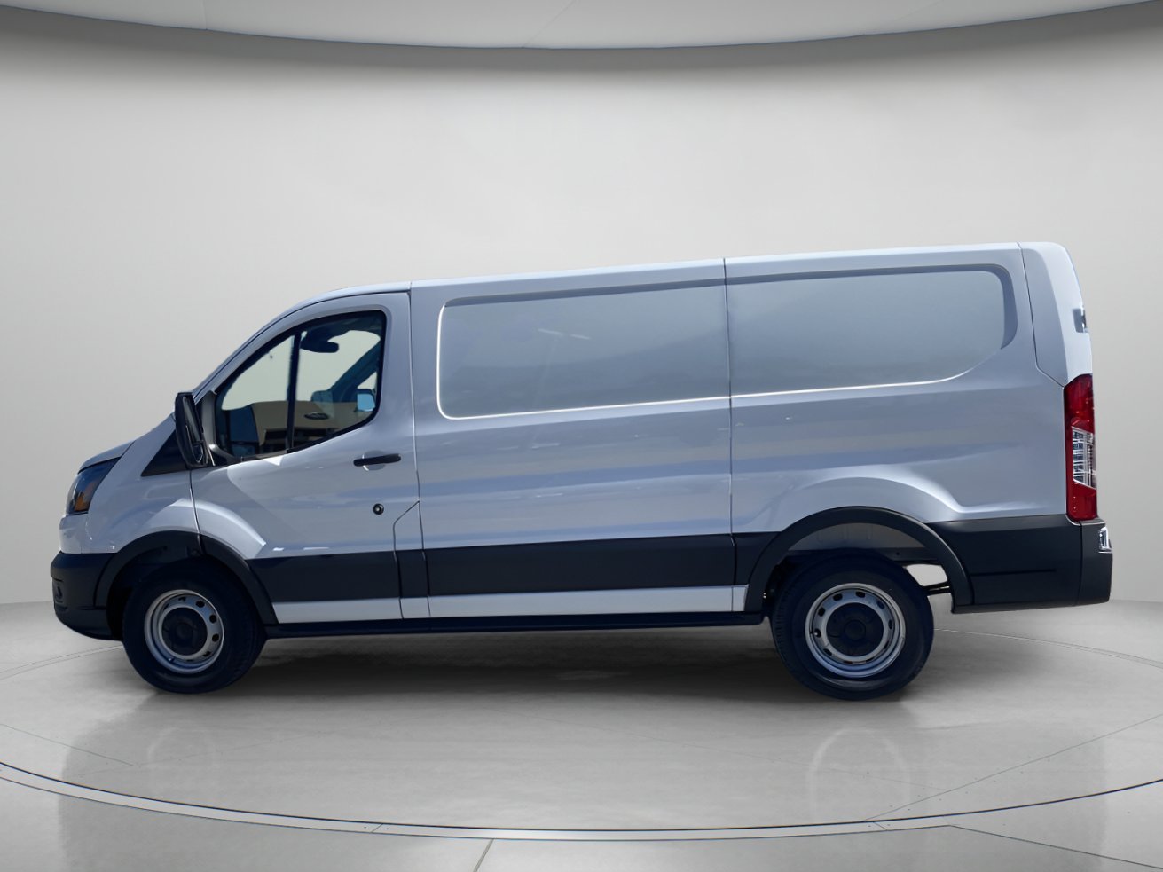 New 2026 Oxford White Ford Cargo Van image 5