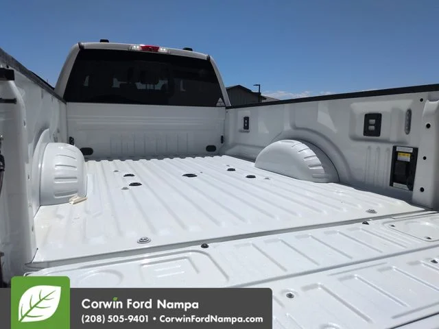 New 2026 White Metallic Ford Lariat image 28