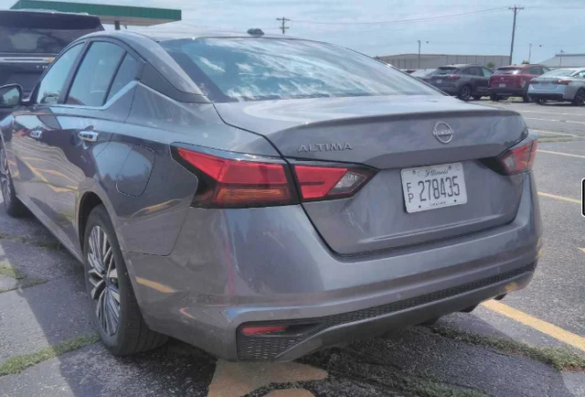 Used 2025 Gun Metallic Nissan 2.5 SV image 7