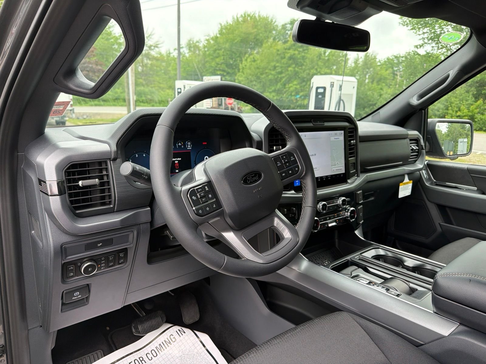 New 2026 Carbonized Gray Metallic Ford XLT image 22