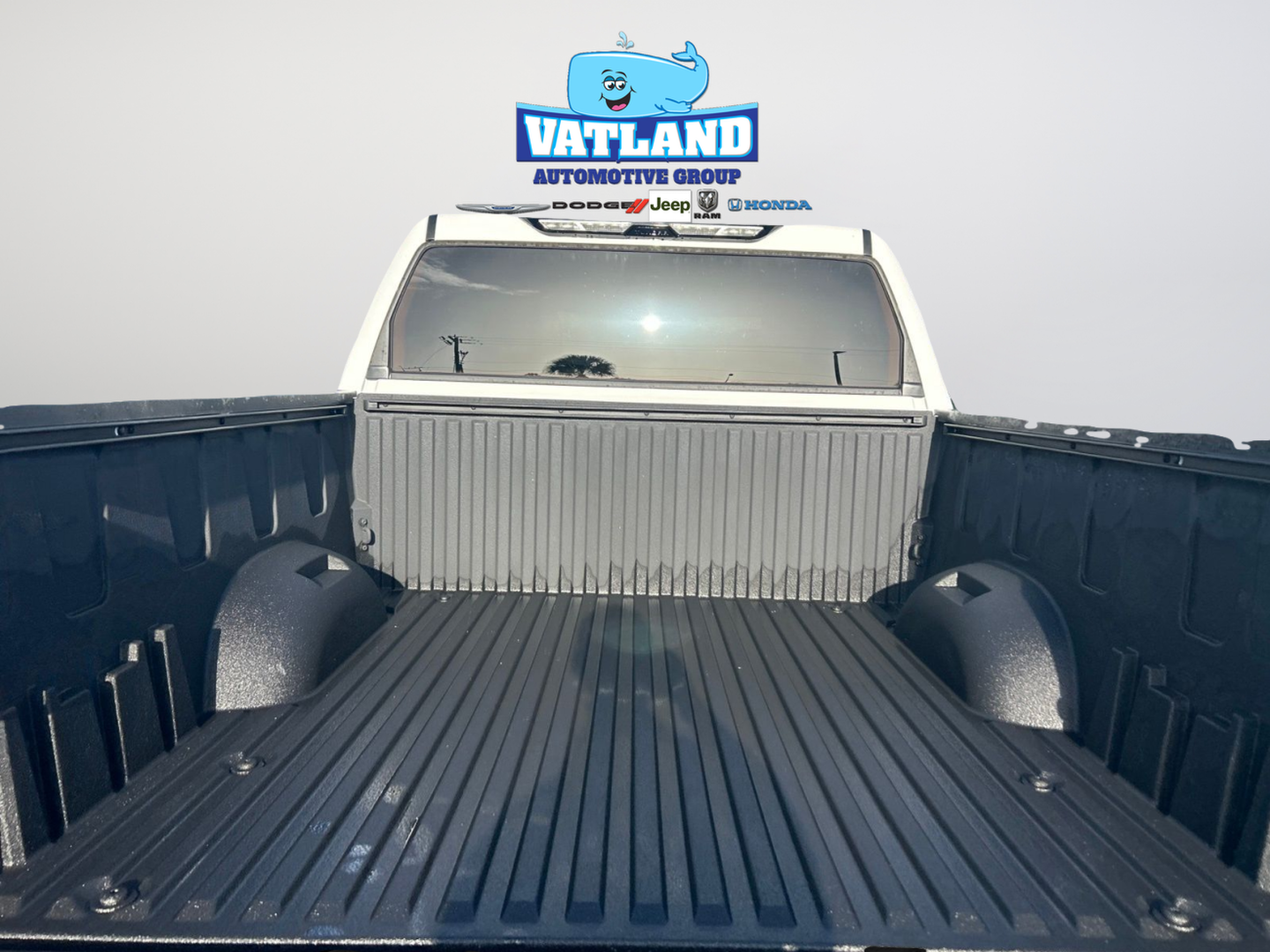 Used 2024 White Toyota SR5 image 38