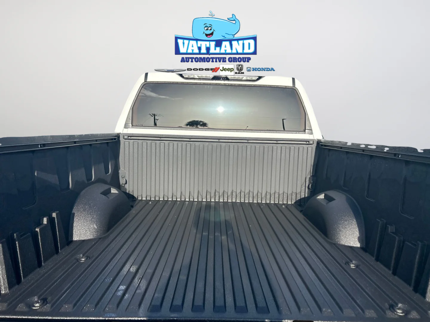 Used 2024 Ice Toyota SR5 image 38
