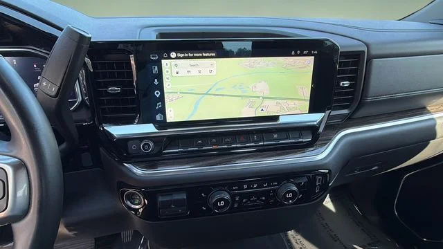 Used 2025 Gray Chevrolet LT image 25