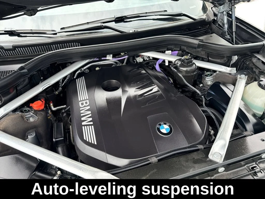 Used 2026 Gray BMW xDrive40i image 11