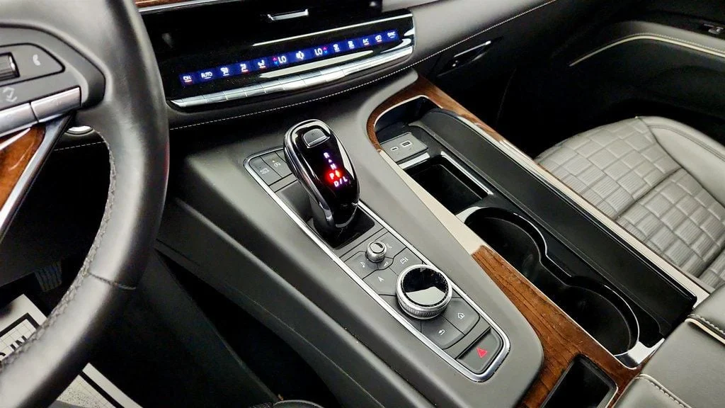 Used 2023 Black Raven Cadillac 4WD 4dr Sport Platinum w/ Super Cruise & Power Assist Steps image 17