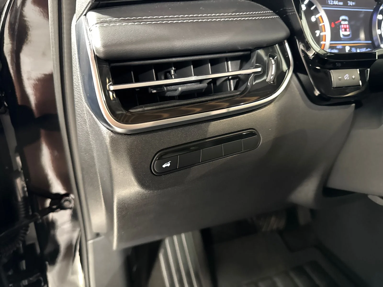 2025 INFINITI QX60 PURE - Photo 18