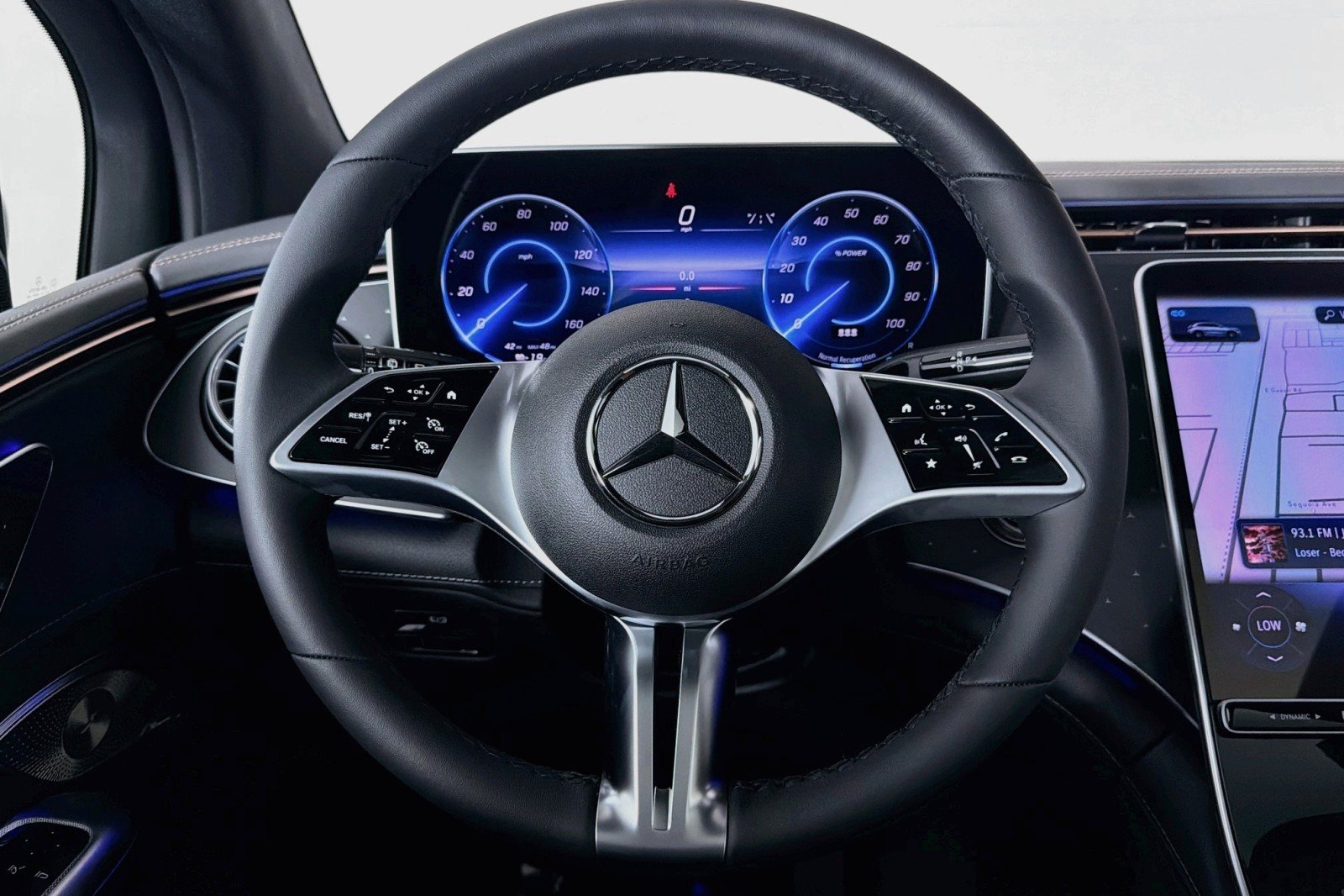 New 2027 MANUFAKTUR Alpine Grey Mercedes-Benz EQE 320+ SUV image 16