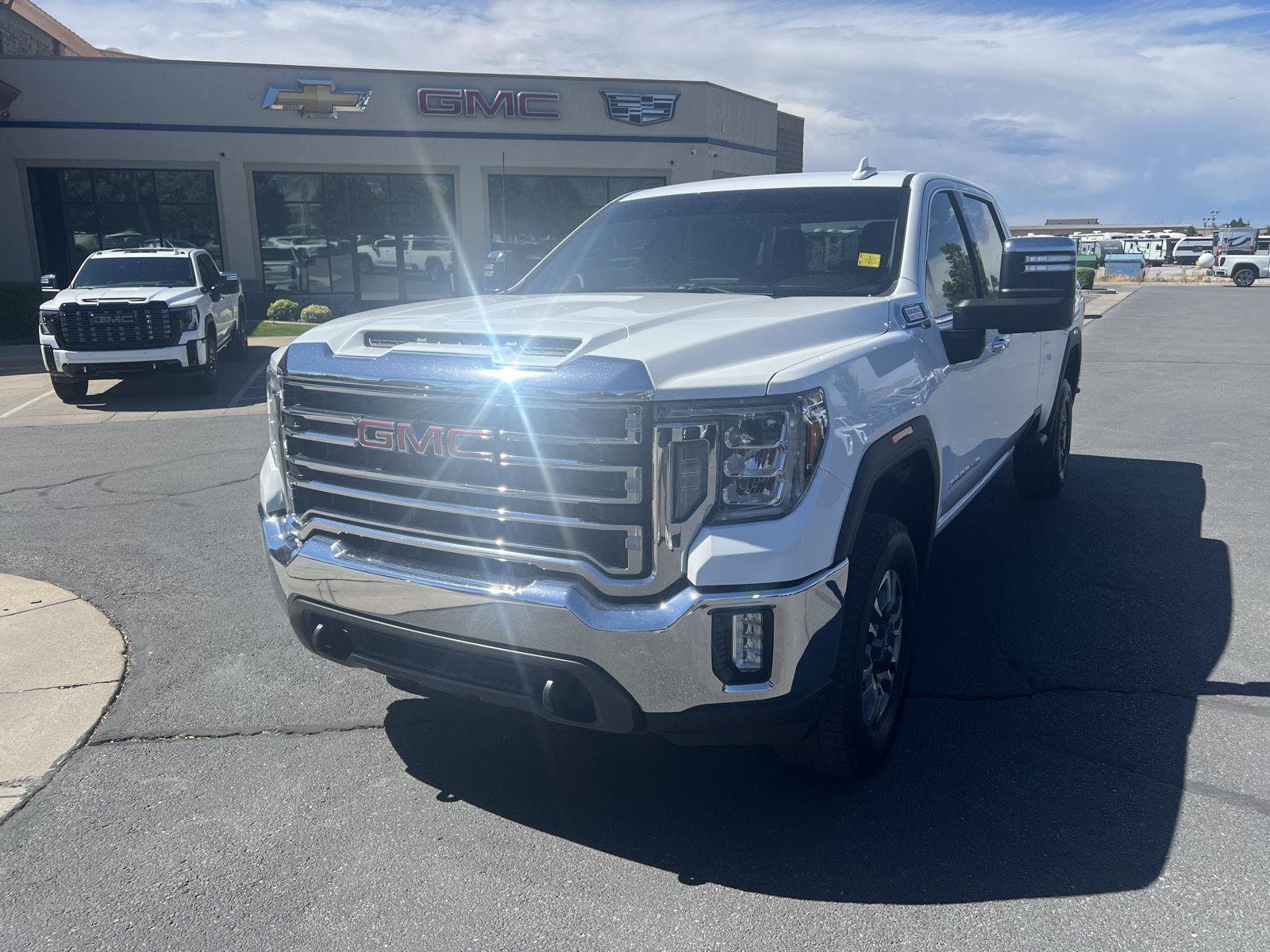 2023 GMC Sierra 3500HD SLT - Photo 9