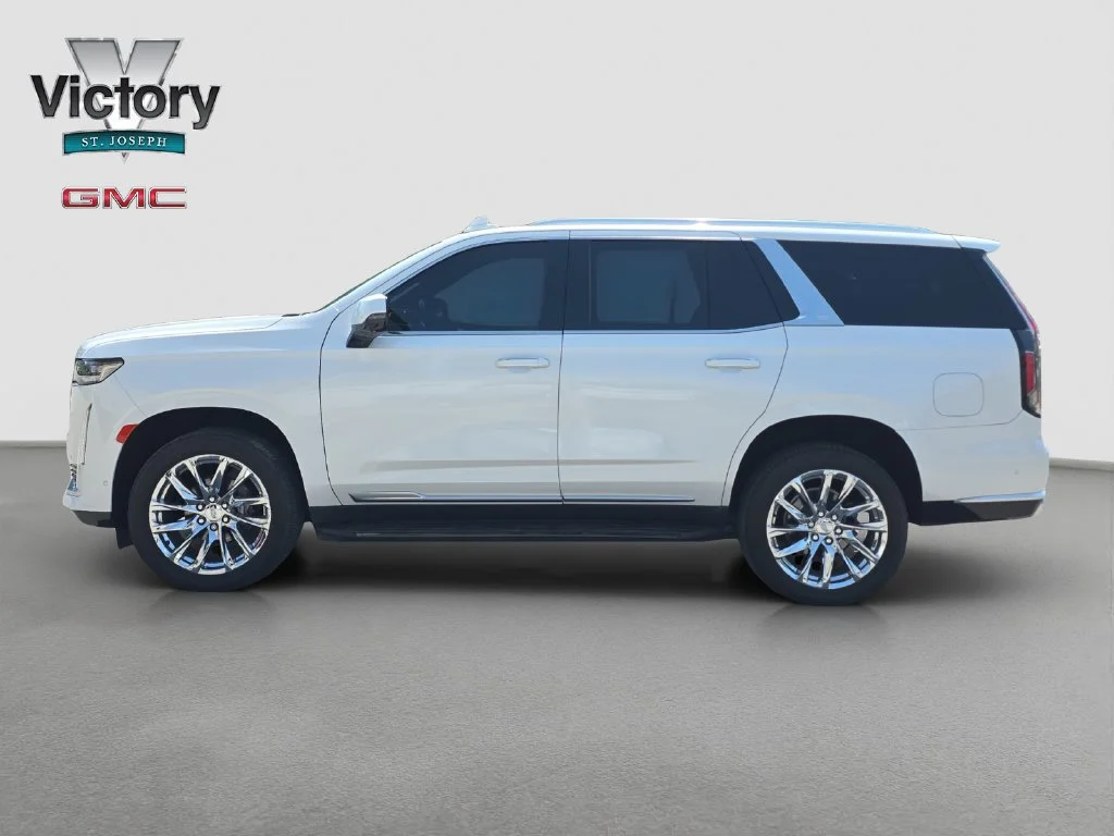 Used 2022 CRYSTAL WHITE TRICOAT Cadillac Premium Luxury image 6