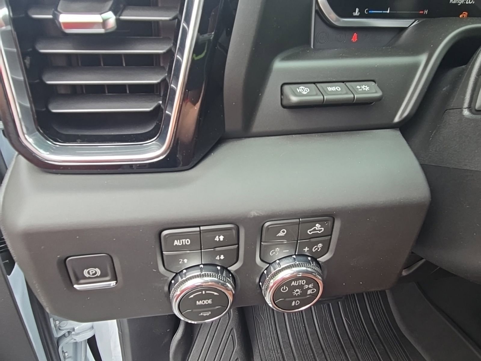 New 2026 Glacier White Tricoat GMC Denali Ultimate image 34