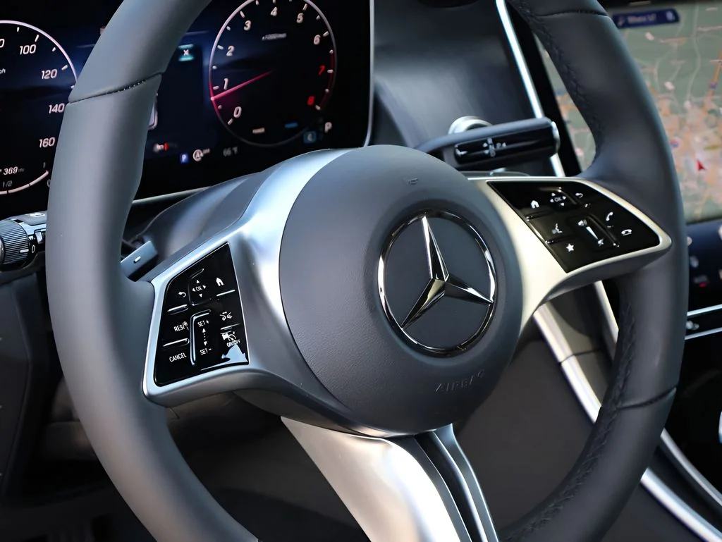 Certified Used 2026 Graphite Grey Metallic Mercedes-Benz GLC 300 image 20
