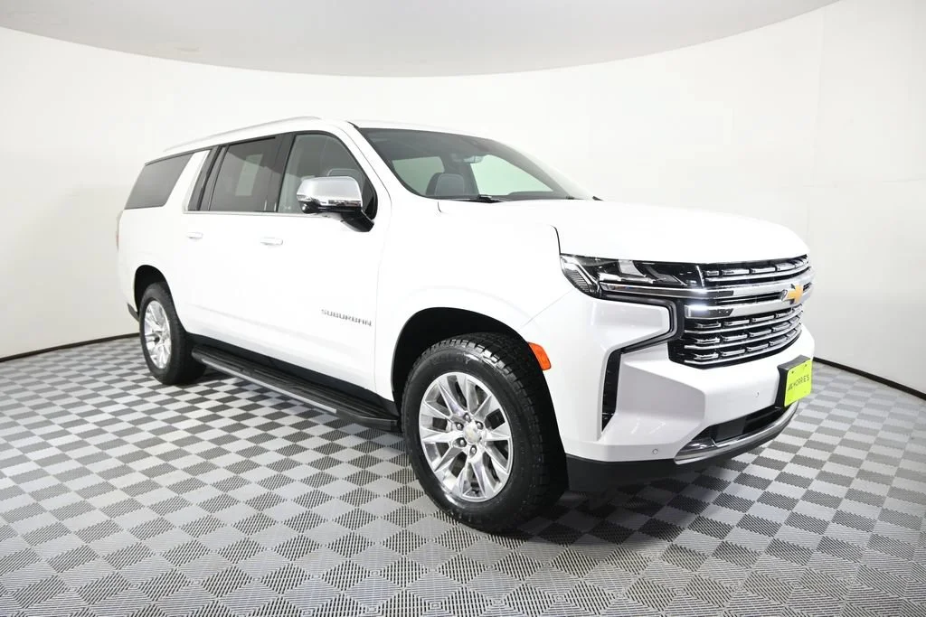 Used 2021 IRIDESCENT PEARL TRICOAT Chevrolet Premier image 9