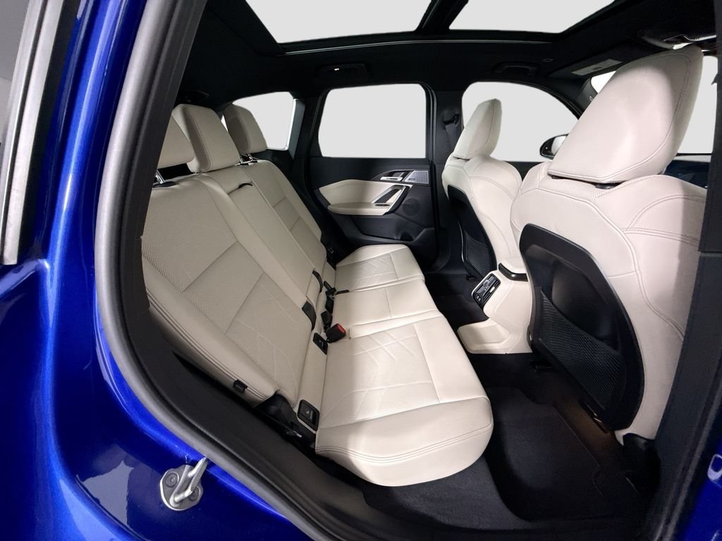 Used 2024 Blue Metallic BMW M35i image 22