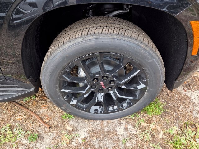 New 2026 Onyx Black GMC Elevation image 18