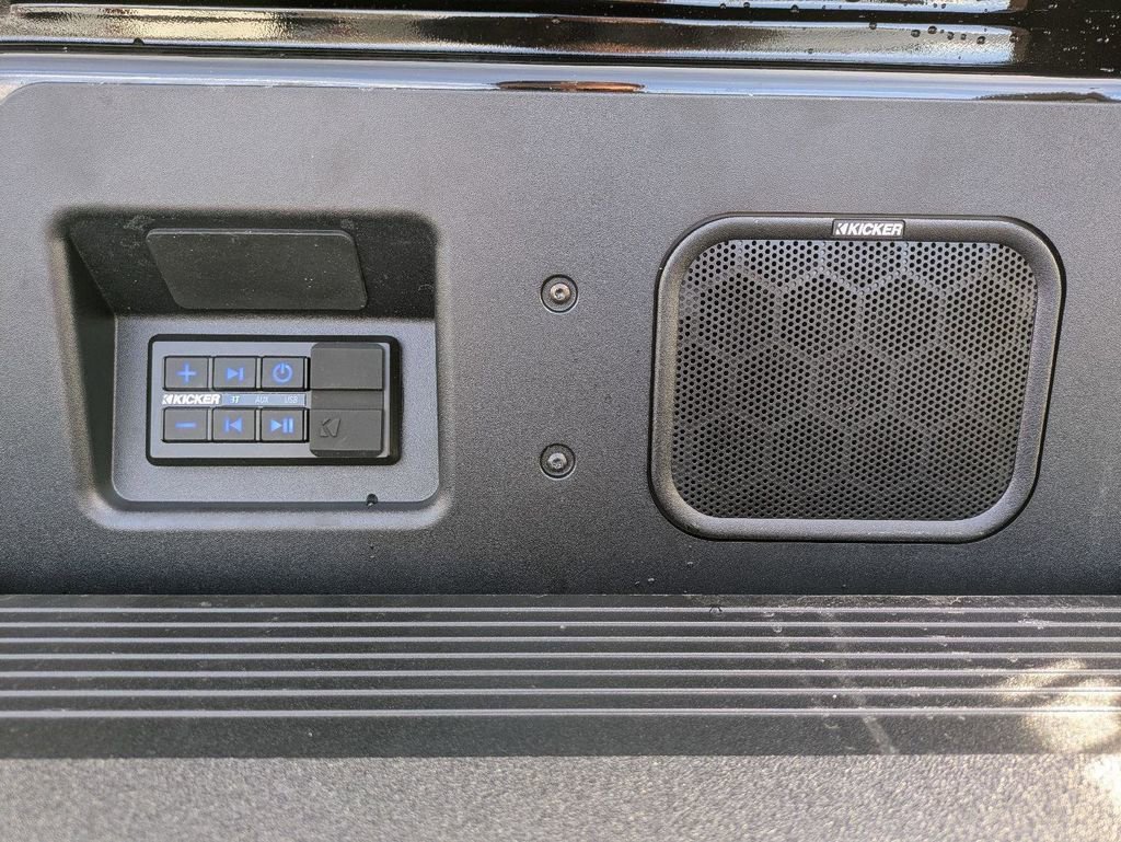 2026 GMC Sierra 1500 AT4X - Photo 18