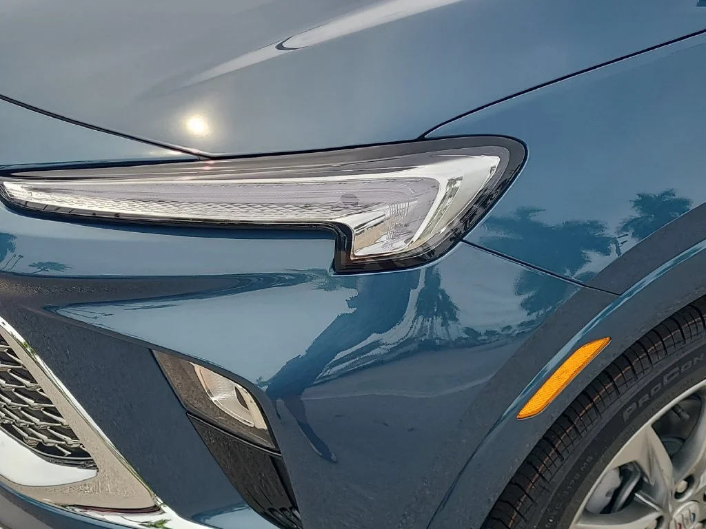 New 2026 Ocean Blue Metallic Buick Avenir image 24