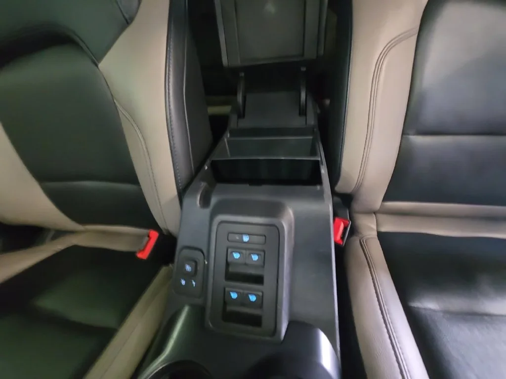Used 2024 White Ford Wildtrak image 27