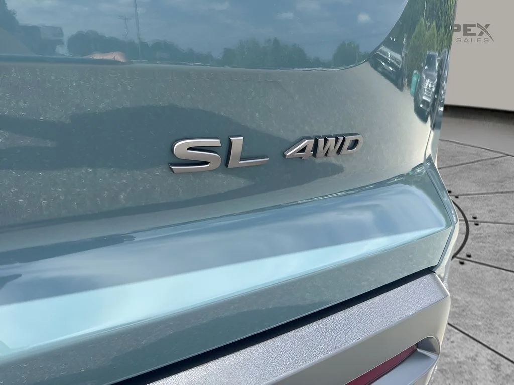 Used 2026 Green Nissan SL image 30