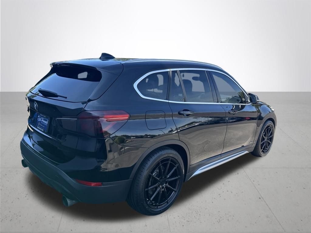 Used 2018 Jet Black BMW xDrive28i image 6