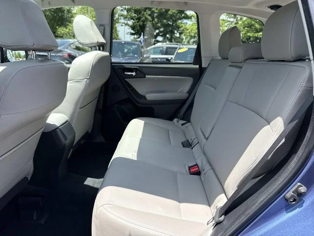 Used 2016 Blue Subaru 2.5i Limited image 15