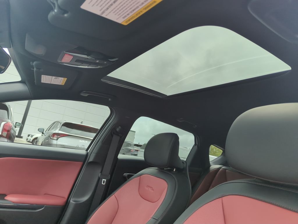 New 2026 Snow White Pearl Kia GT-Line image 28