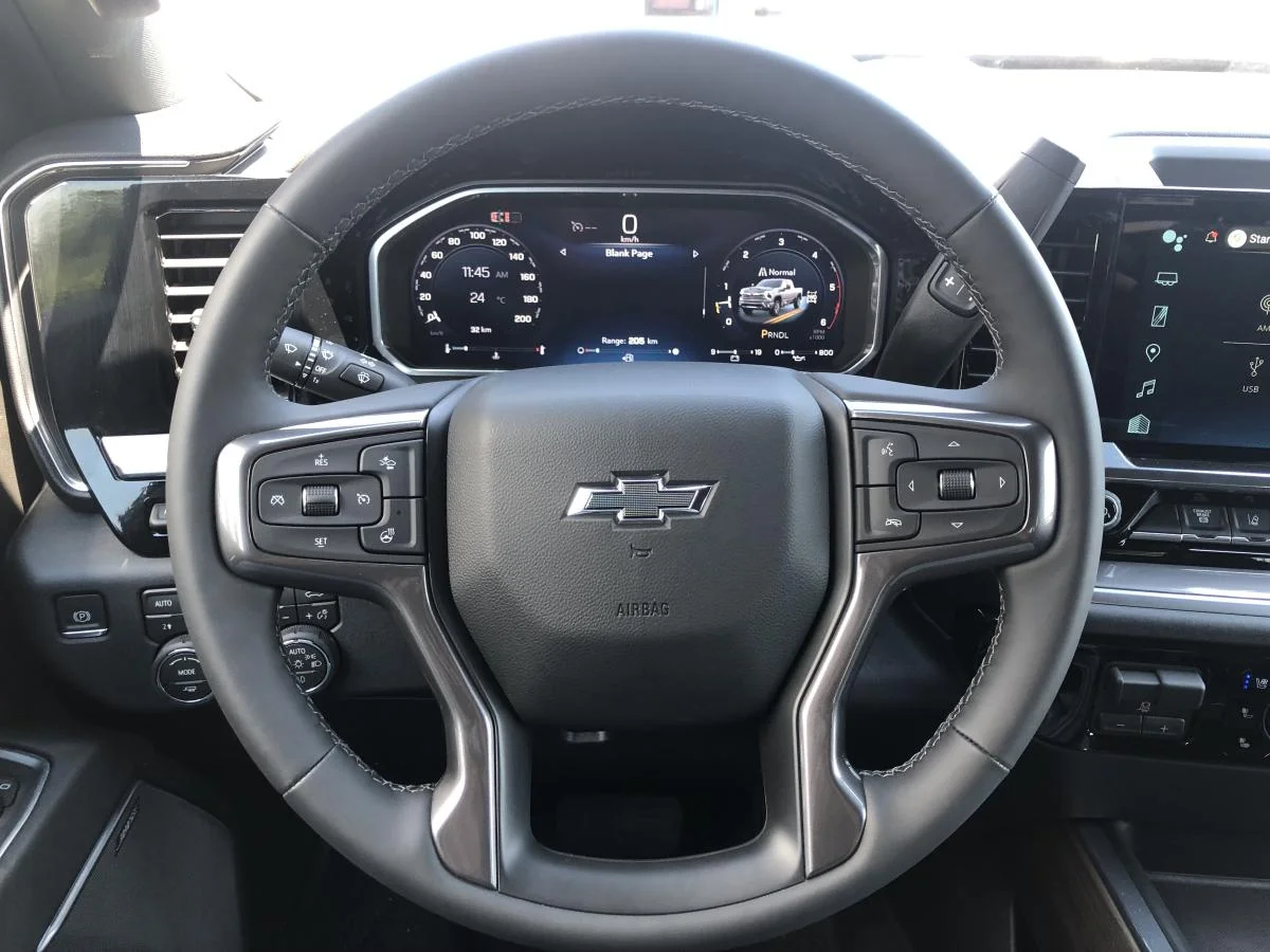 New 2026 Black Chevrolet 4wd Crew Cab 159 image 12
