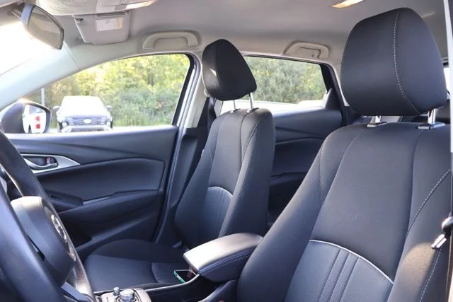 Used 2021 Blue Mazda Sport image 12