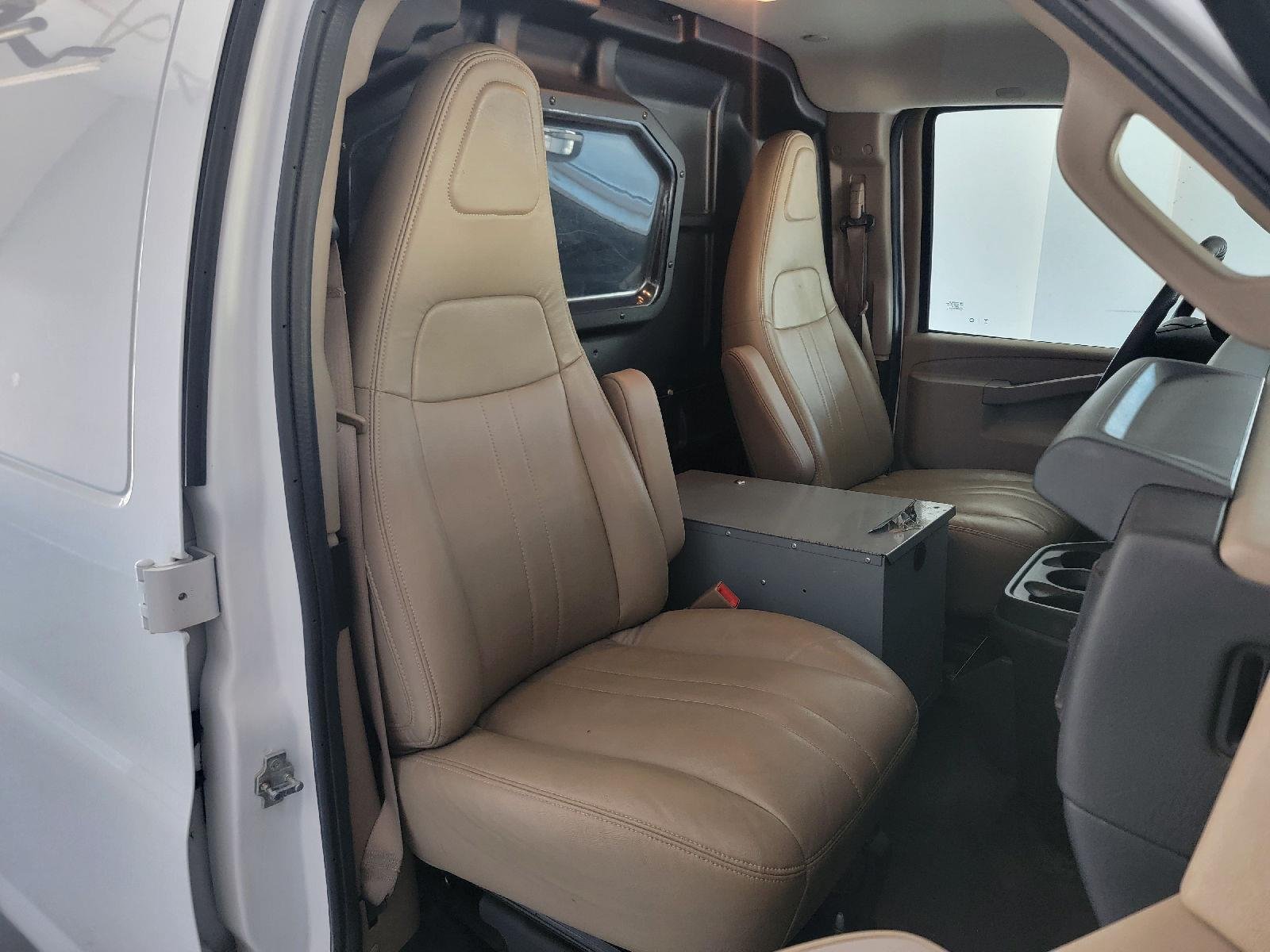 2020 Chevrolet Express Cargo Work Van - Photo 22