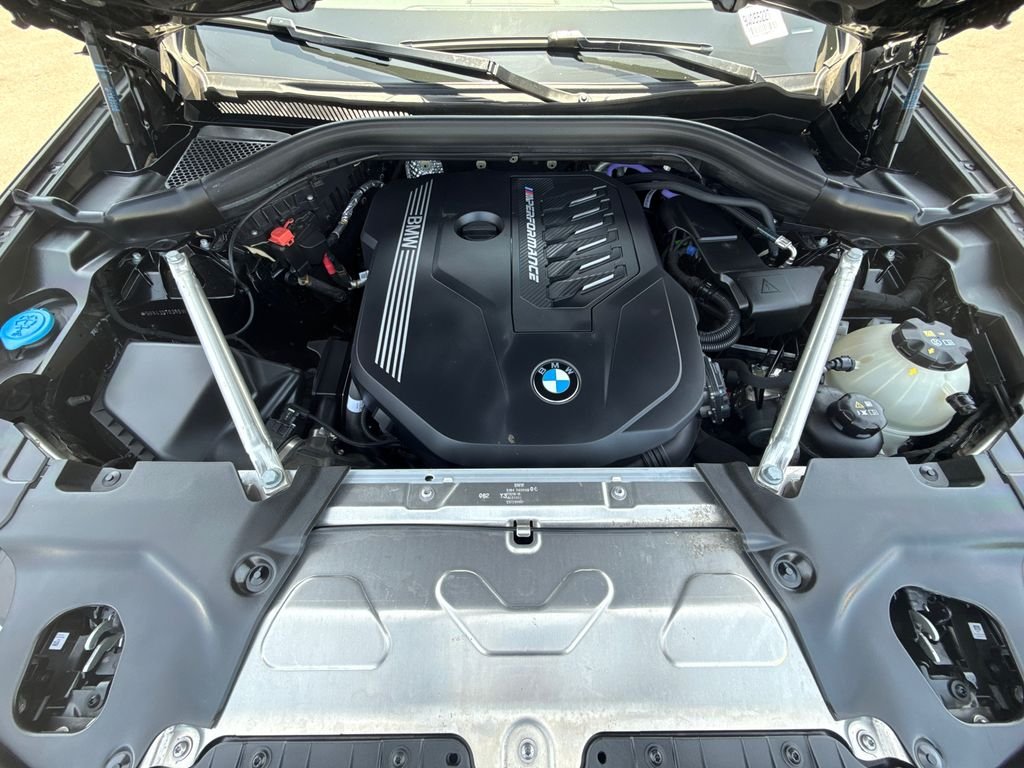 Used 2024 Black BMW M40i image 8