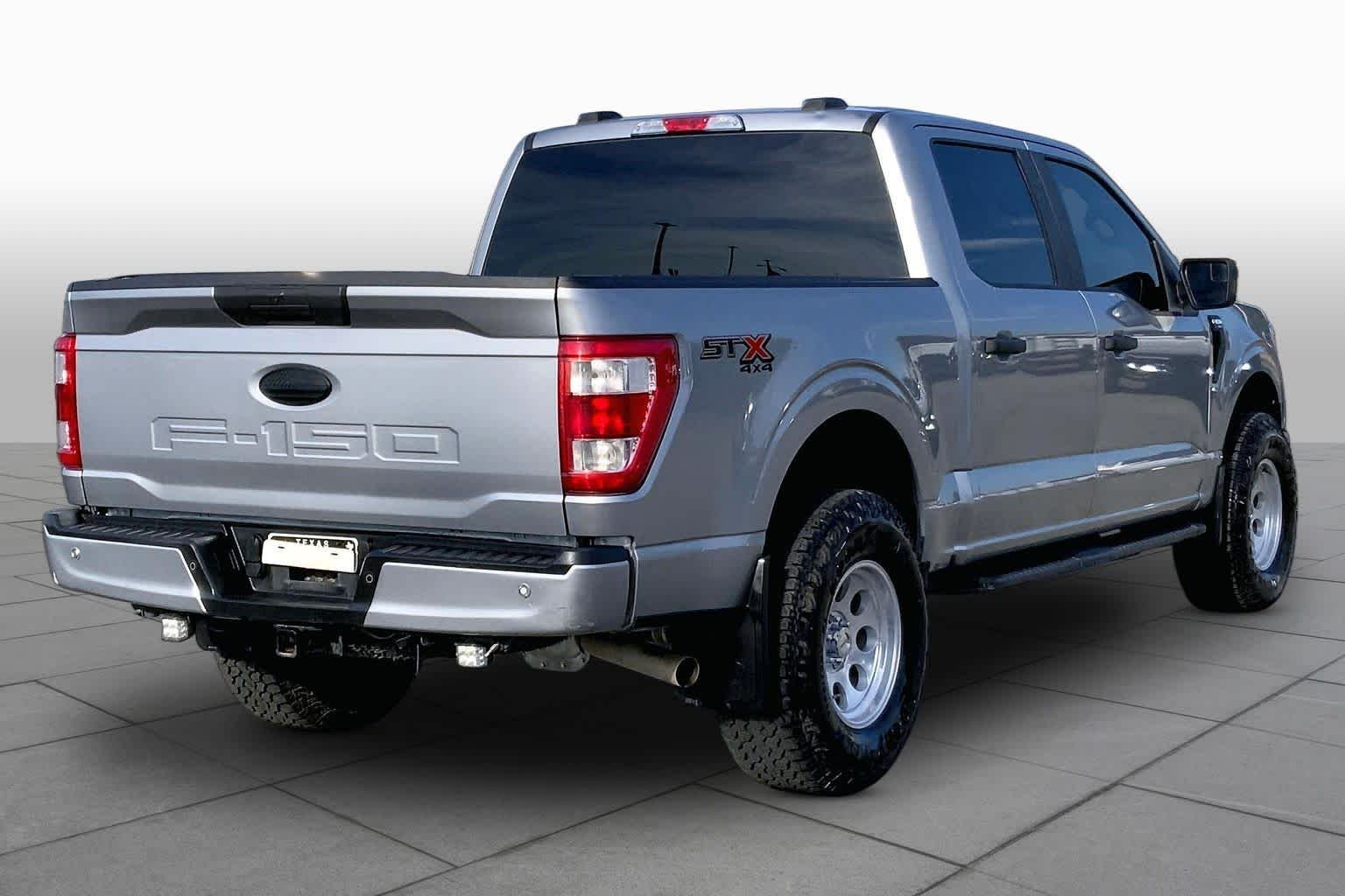 Used 2022 Iconic Silver Metallic Ford XL image 13