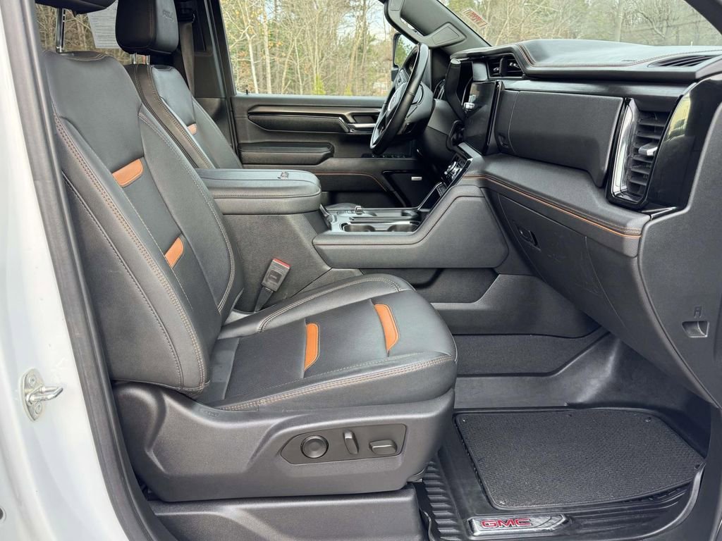 2024 GMC Sierra 2500HD AT4 - Photo 13