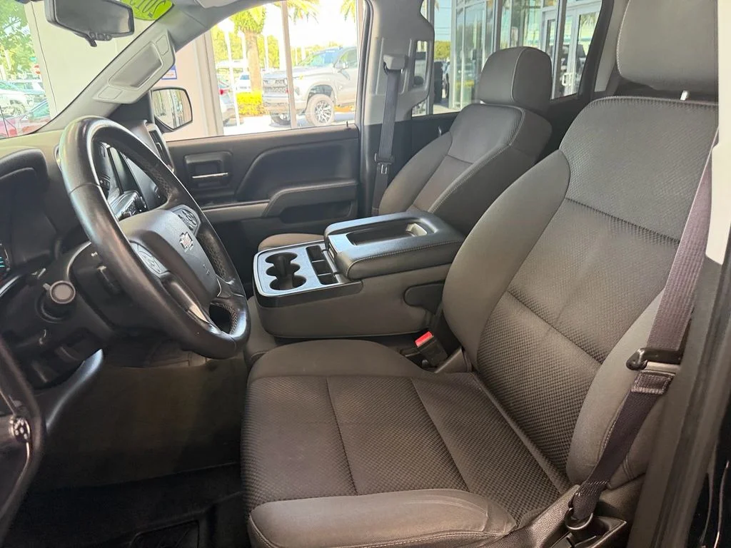 Used 2015 Black Chevrolet LT image 10