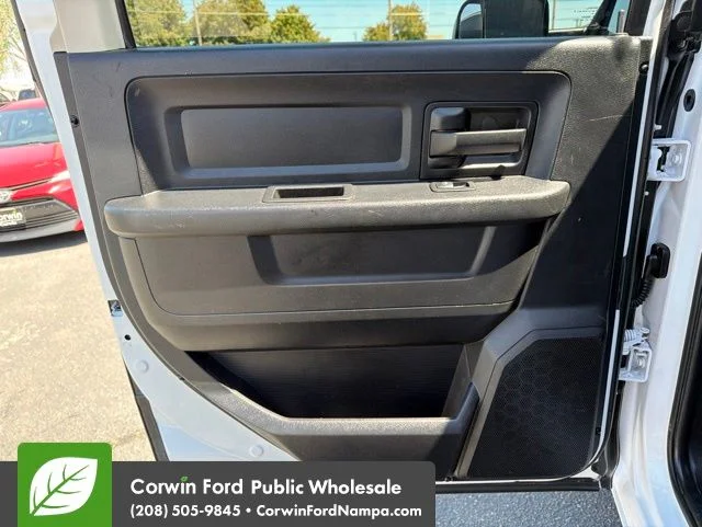 Used 2015 White Ram Tradesman image 11