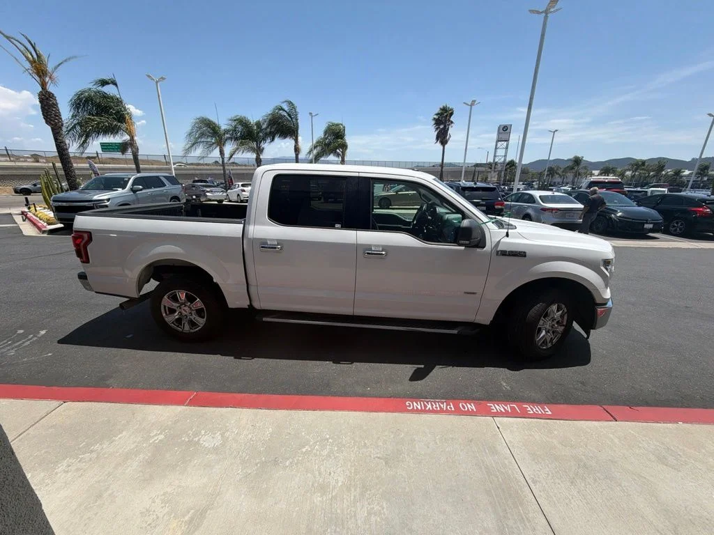 Used 2017 White Ford XLT image 8