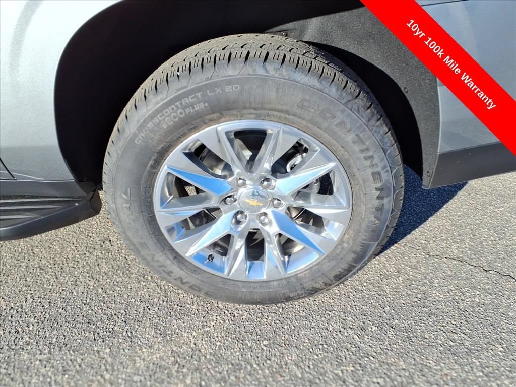 2026 Chevrolet Suburban Premier - Photo 12