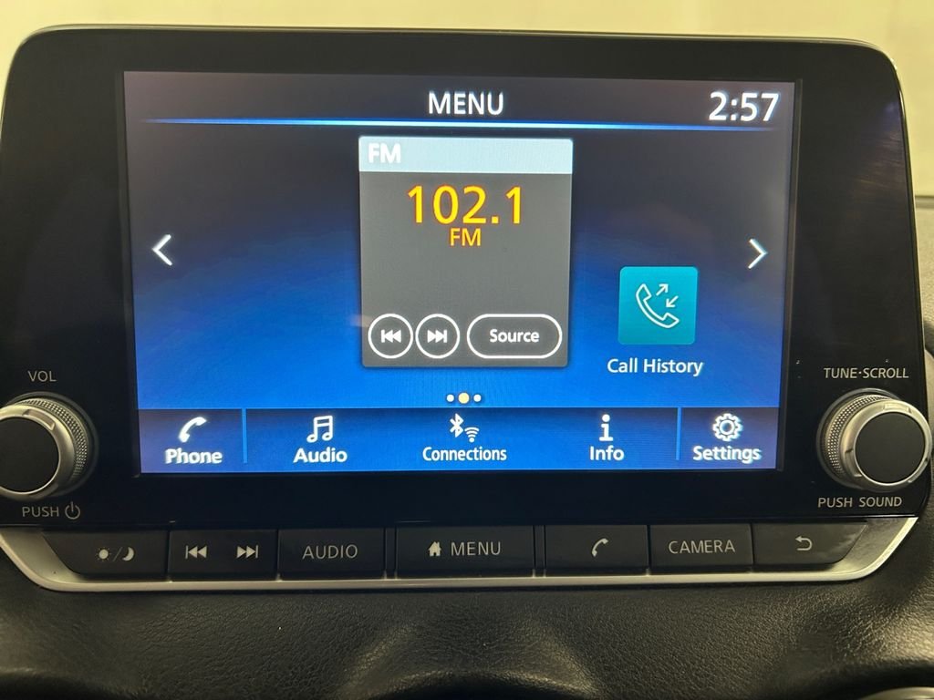 Used 2024 White Nissan SV image 11