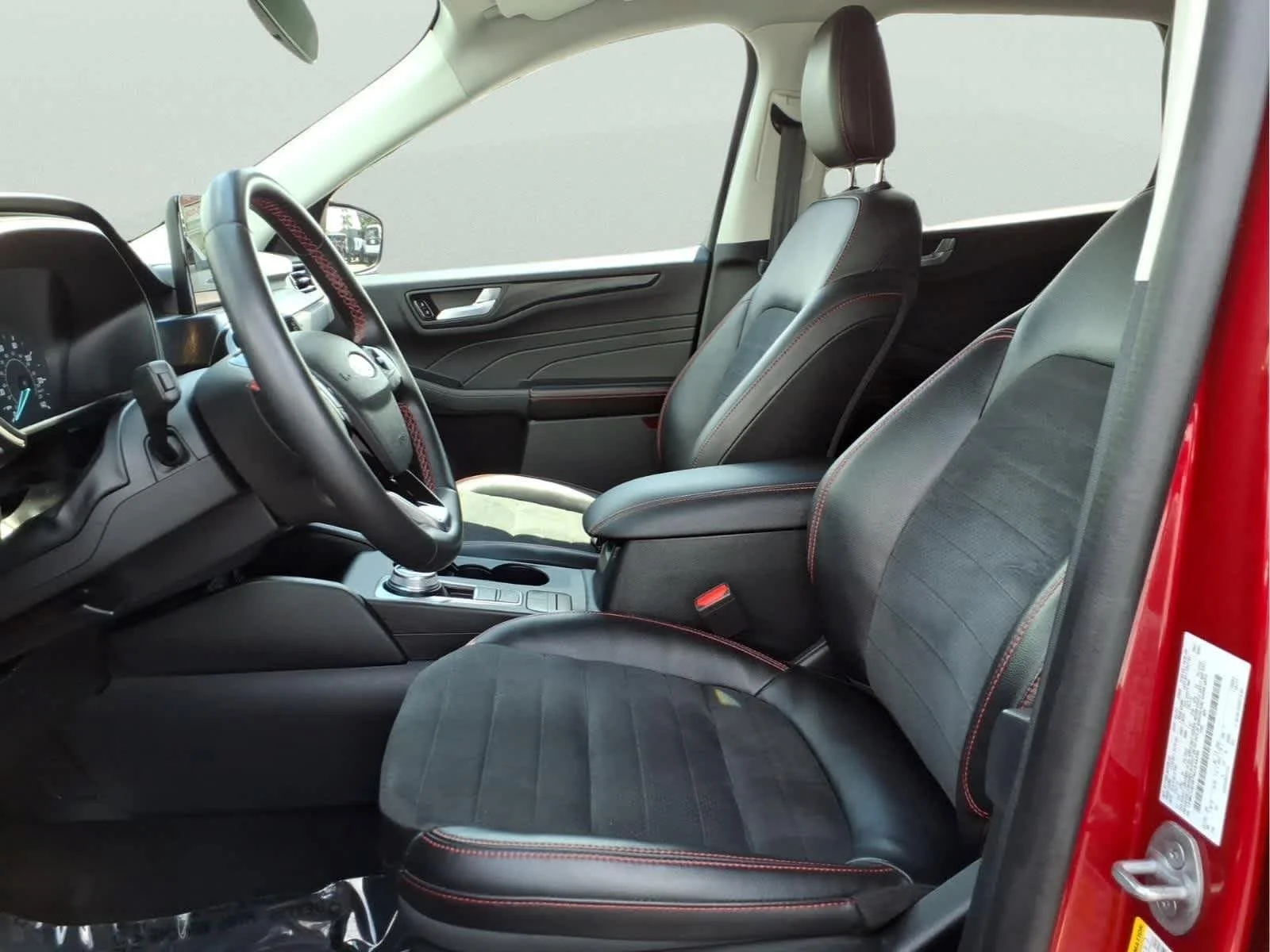 Used 2022 Rapid Red Metallic Tinted Clearcoat Ford SEL image 16