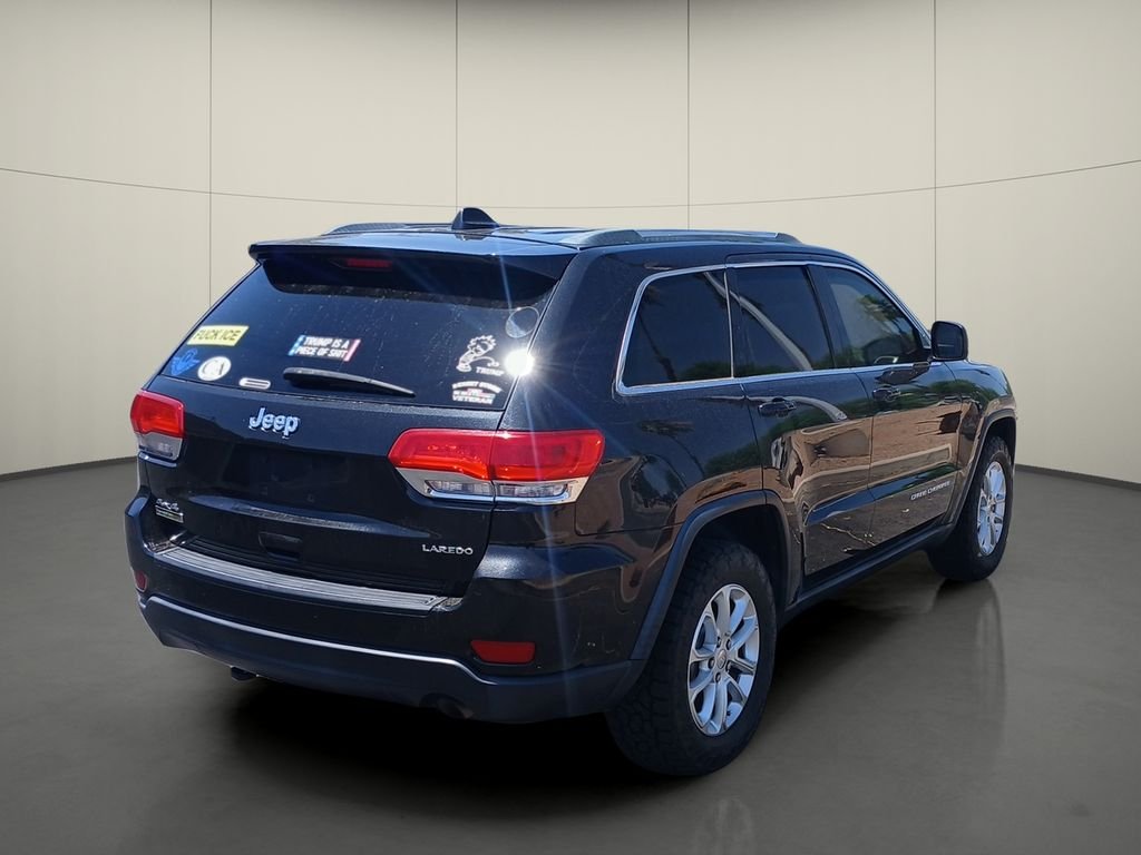 Used 2014 Black Jeep Laredo image 7