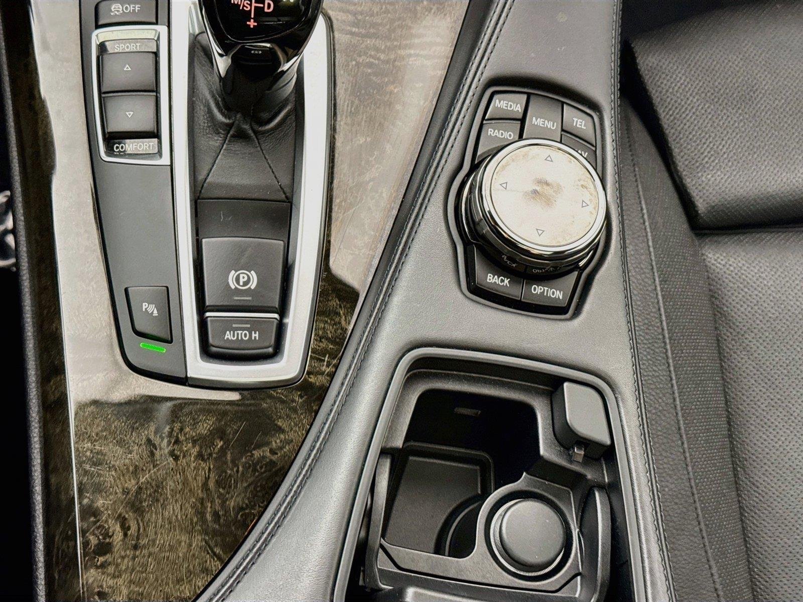 Used 2015 Black Sapphire Metallic BMW 640i image 30