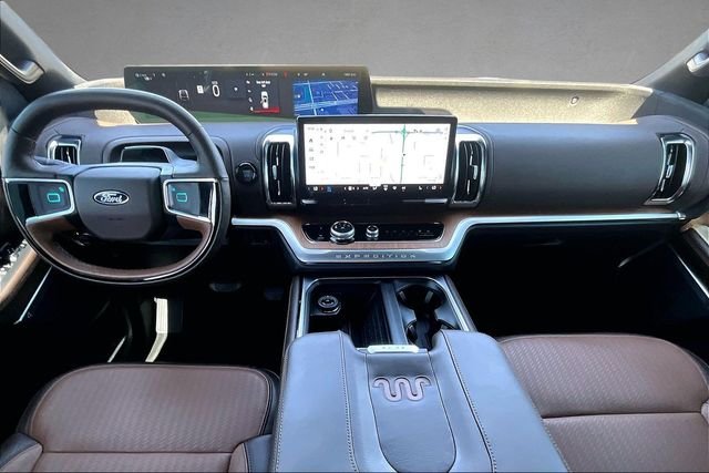 Used 2025 Gray Ford King Ranch image 12