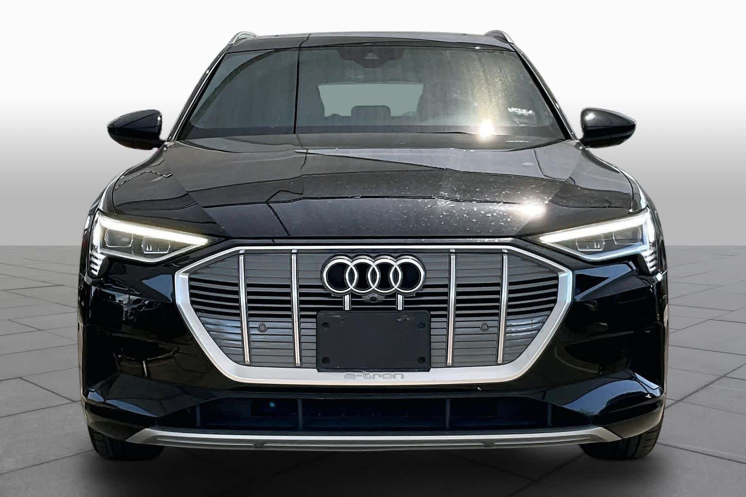 Used 2022 Brilliant Black Audi Premium Plus image 3