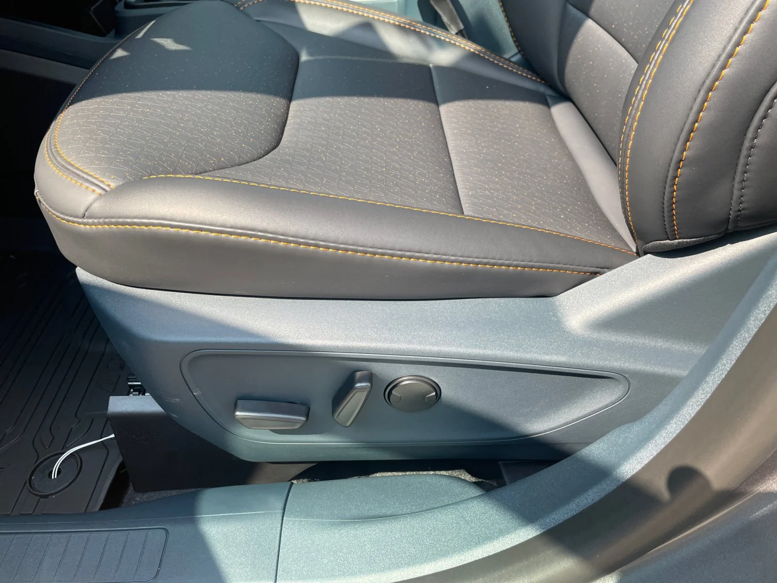 New 2026 Carbonized Grey Metallic Ford Tremor image 14