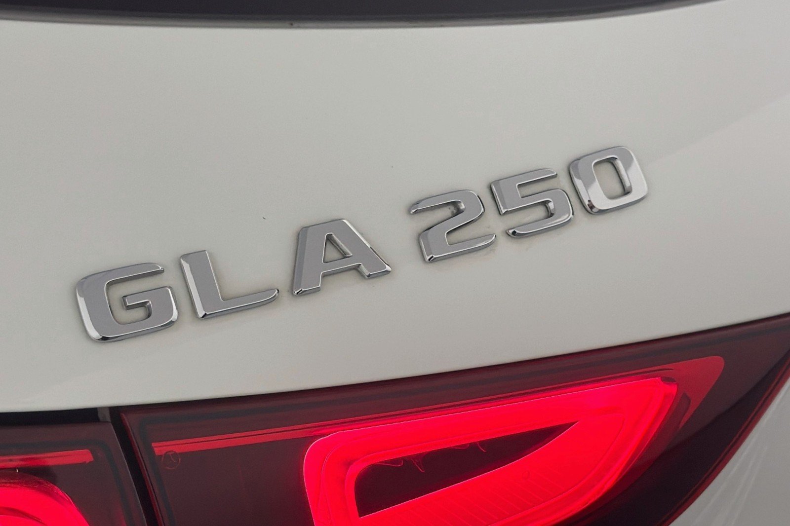 Used 2023 Polar White Mercedes-Benz 250 image 9
