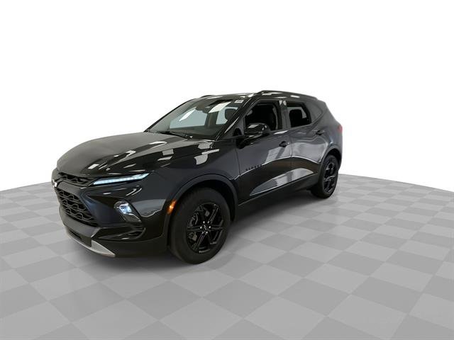 Used 2024 Black Chevrolet 2LT image 5