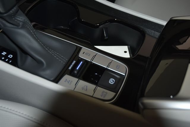 New 2026 White Hyundai SEL Plus AWD image 37