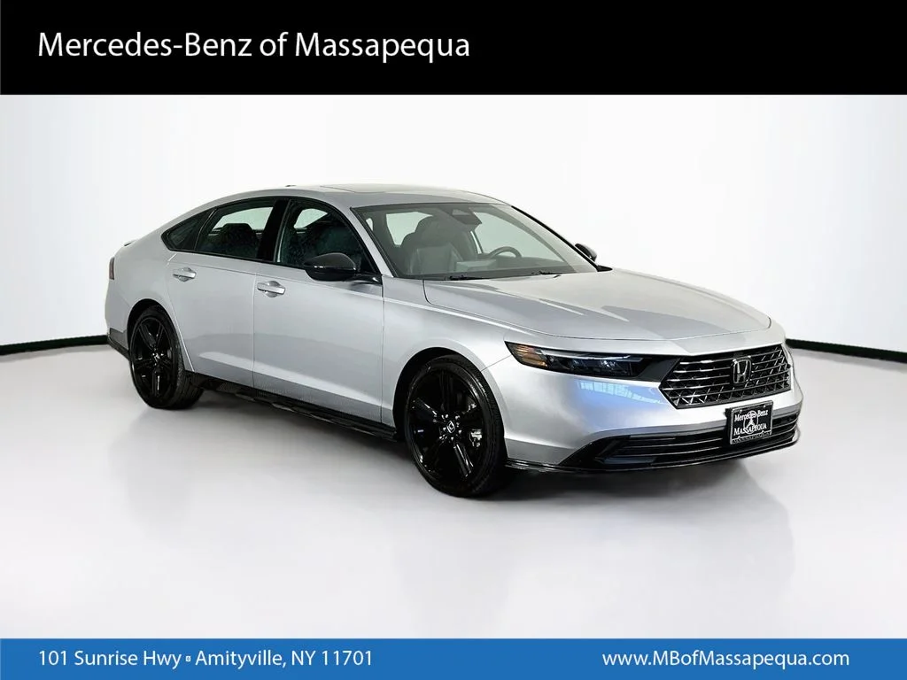 Used 2025  Honda Sport-L image 1