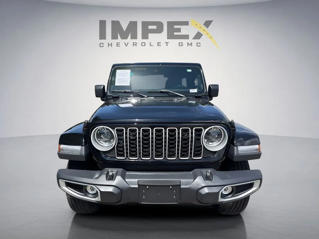 Used 2025 Black Jeep Sahara image 8